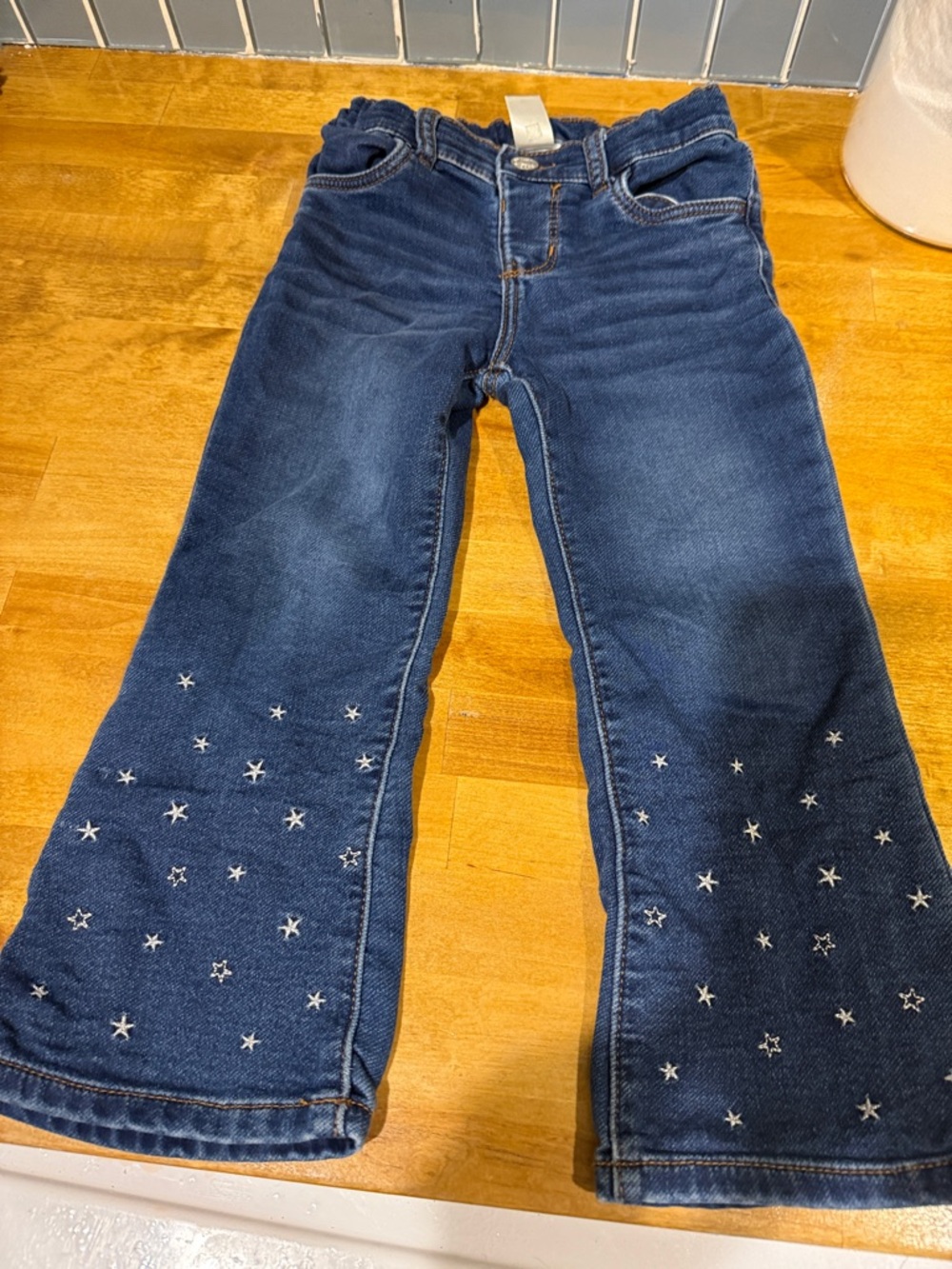 Four pairs of 4T girls pants for spring - Picture 8 of 9